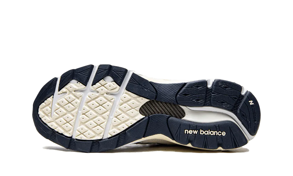 NB 990 V3 - Kith Daytona