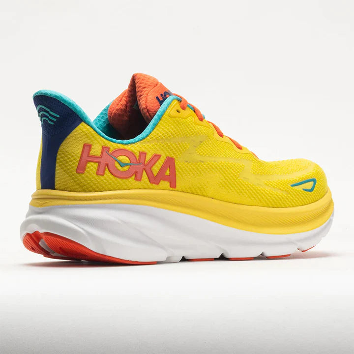 HOKA Clifton 9 - Passion Fruit
