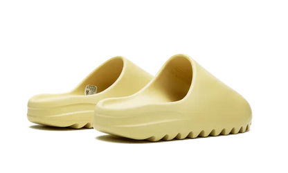 Yeezy Slides - Desert Sand