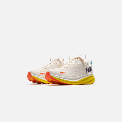 HOKA Clifton 9 - Eggnog Passion